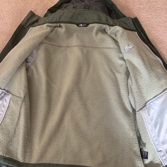 North Face 3 in 1 ski jacket - Picture 3 of 4